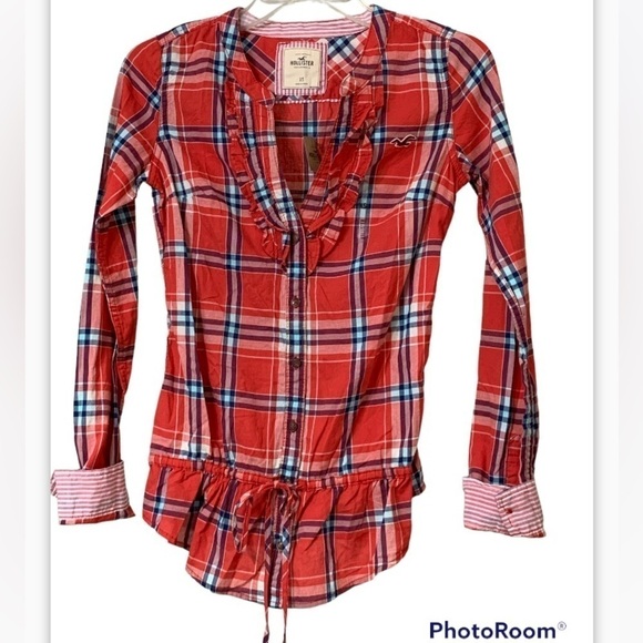 NWT Hollister deep ruffle V-neck, LS button-down red plaid blouse XS - Picture 1 of 10